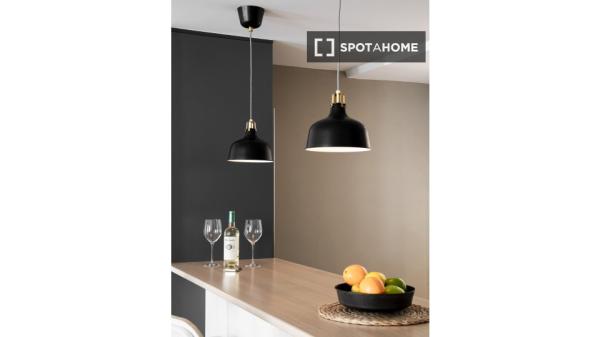 Apartamento de 2 habitaciones en alquiler en Centro-Sagrario, Granada.