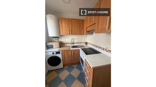 Room in shared apartment in Granada