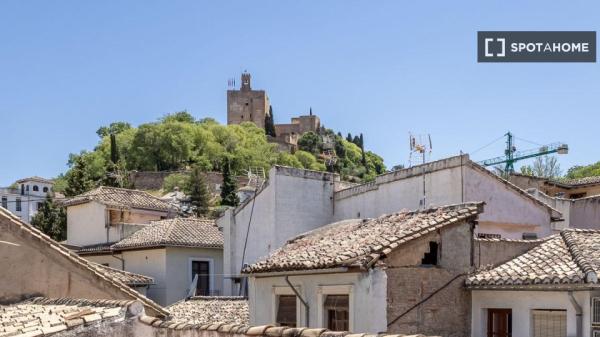 Habitación en piso compartido en Granada