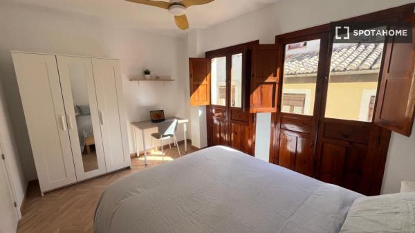 Habitación en piso compartido en Granada