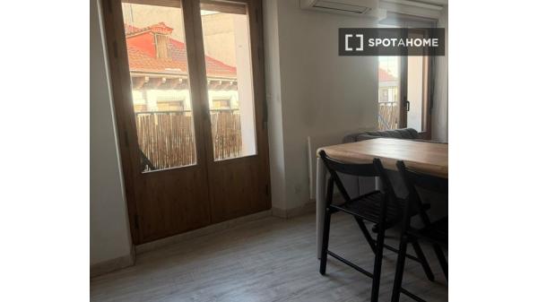 Estudio en alquiler en Sol, Madrid
