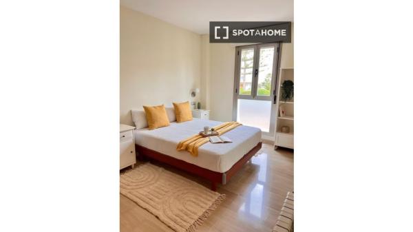 Apartamento de 3 habitaciones en alquiler en Cala Major, Palma