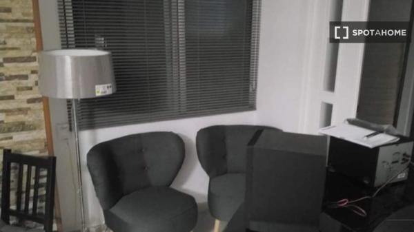 Habitación en piso compartido, Alicante