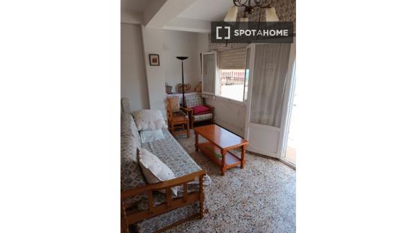 Apartamento de 2 dormitorios en El Campello, Alicante
