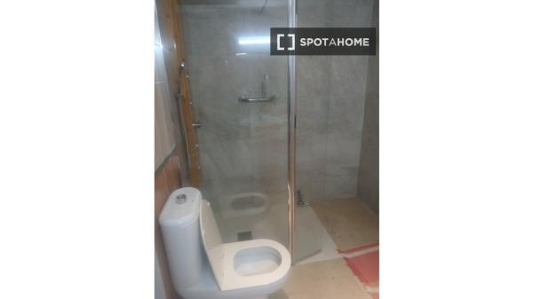 Apartamento de 3 habitaciones en alquiler en Son Cotoner, Palma