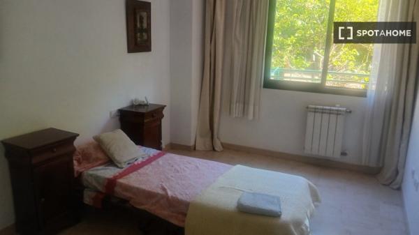 Apartamento de 3 habitaciones en alquiler en Son Cotoner, Palma