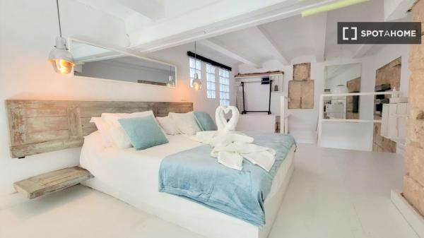 Estudio en alquiler en Marqués de la Fontsanta, Palma