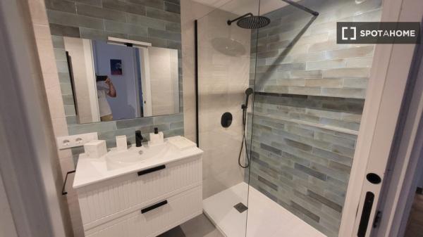 Apartamento de 2 dormitorios en alquiler en Calp