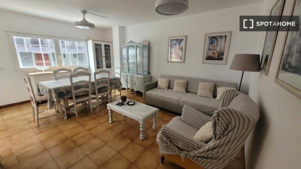 Apartamento de 2 dormitorios en alquiler en Calp