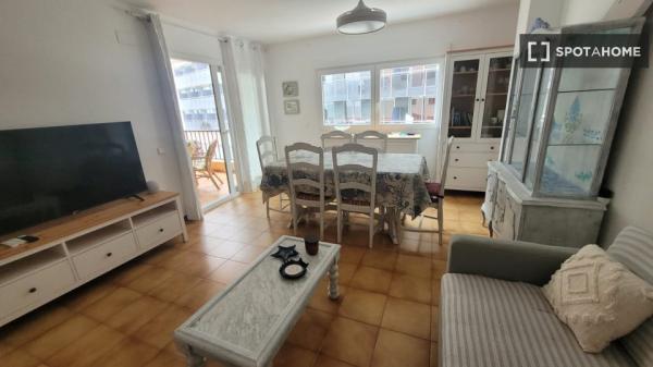 Apartamento de 2 dormitorios en alquiler en Calp