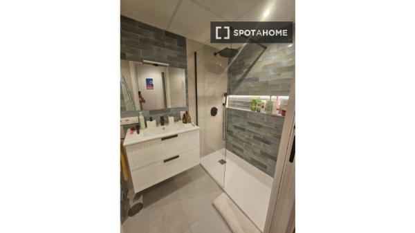 Apartamento de 2 dormitorios en alquiler en Calp