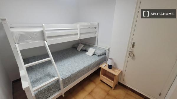 Apartamento de 2 dormitorios en alquiler en Calp