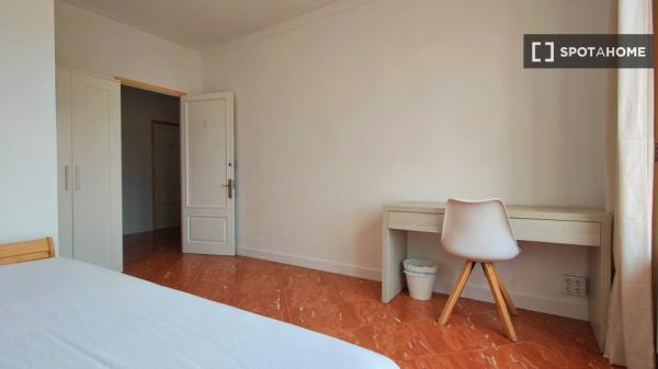 Zimmer in einer 6-Zimmer-WG zu vermieten, Manacor