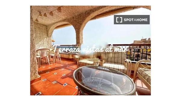 Piso de 2 dormitorios en alquiler en Santa Pola, Alicante