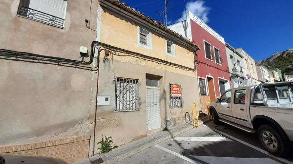 Casa independiente en calle de Hernán Cortés, 11