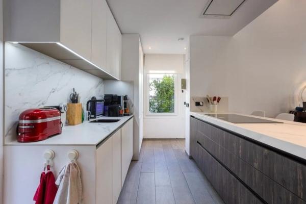 Casa independiente en Av Daya Nueva, 7