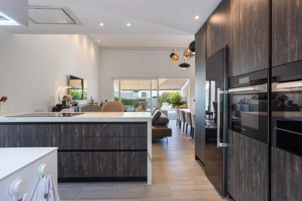 Casa independiente en Av Daya Nueva, 7