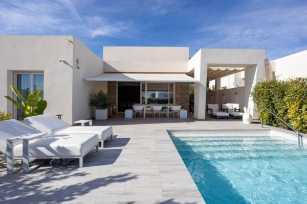 Casa independiente en Av Daya Nueva, 7