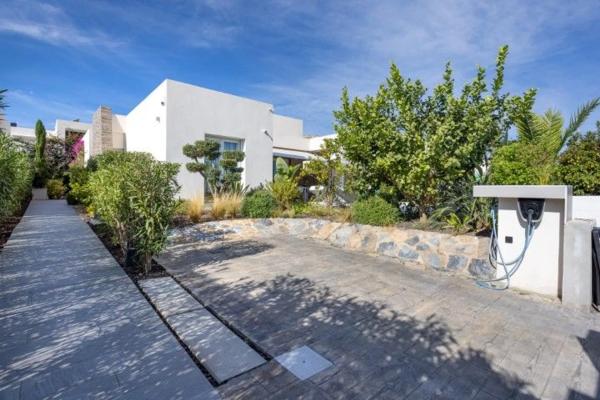 Casa independiente en Av Daya Nueva, 7