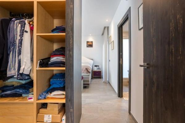 Casa independiente en Av Daya Nueva, 7