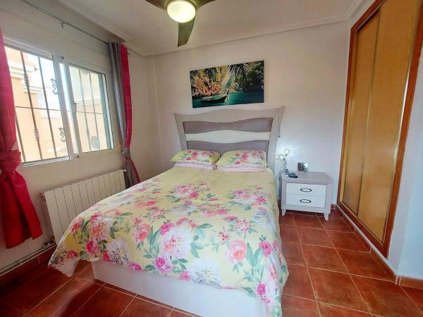 Chalet en calle Luxemburgo, 13