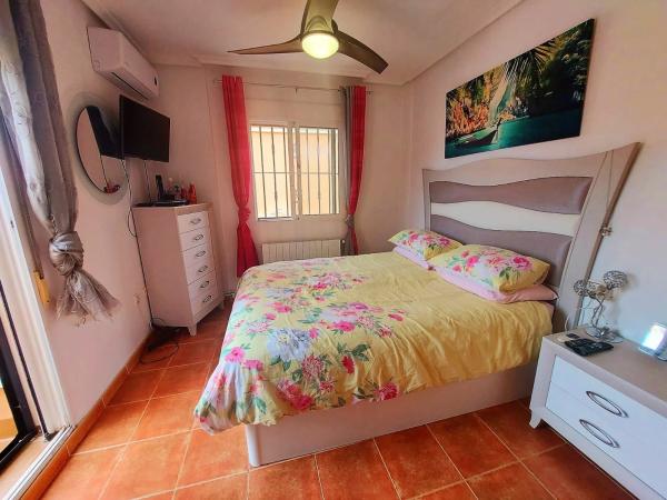 Chalet en calle Luxemburgo, 13