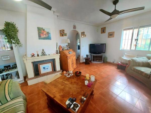 Chalet en calle Luxemburgo, 13