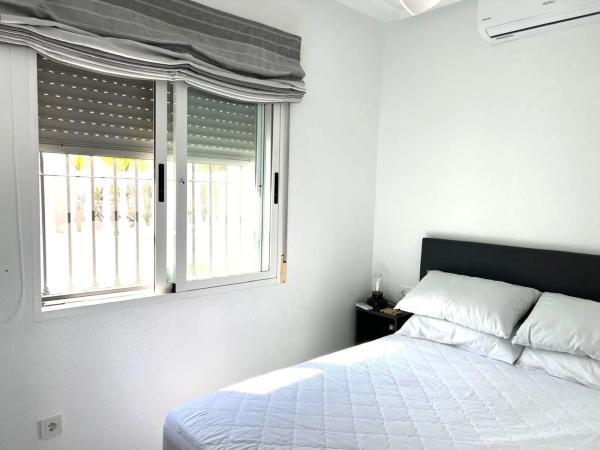 Casa independiente en calle Suecia