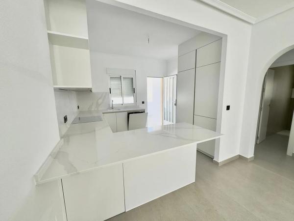 Chalet adosado en calle Eslovaquia