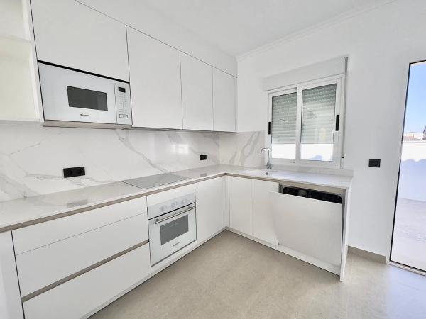 Chalet adosado en calle Eslovaquia