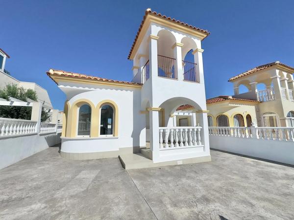 Chalet adosado en calle Eslovaquia