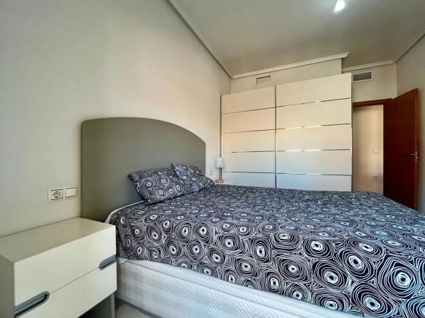 Piso en calle Manuel Follana, 2