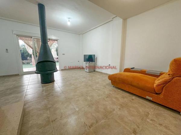 Casa independiente en calle Número 10