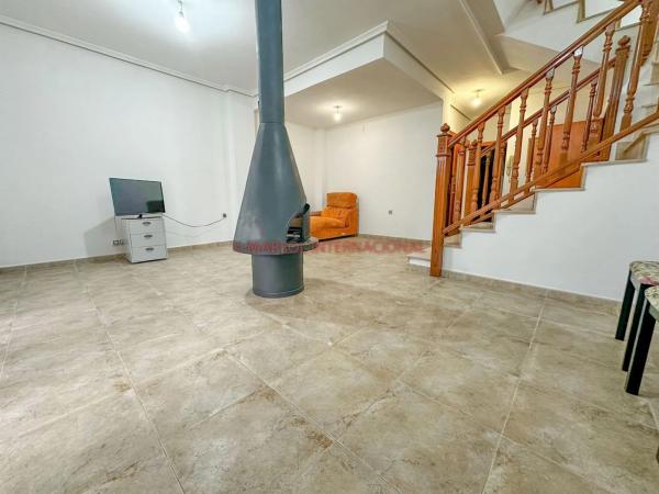 Casa independiente en calle Número 10