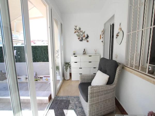 Chalet pareado en calle Golda Meir