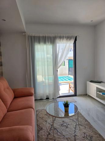 Casa independiente en calle Benito Pérez Galdós, 33