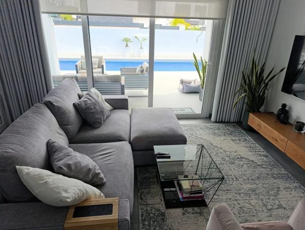 Casa independiente en C. Jacinto Benavente