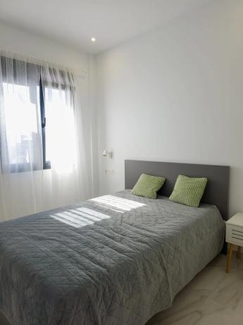 Casa independiente en calle Benito Pérez Galdós, 33