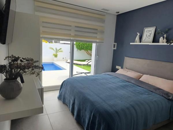 Casa independiente en C. Jacinto Benavente