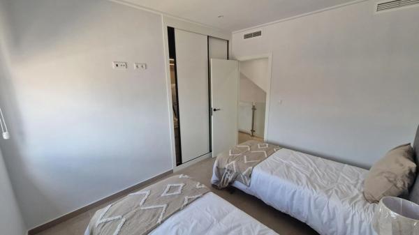 Chalet adosado en plaza Constitución