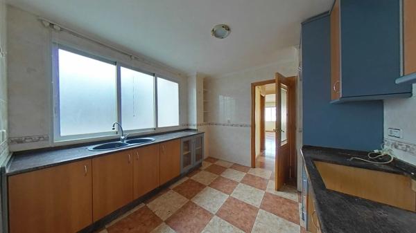 Piso en avenida de Sommieres