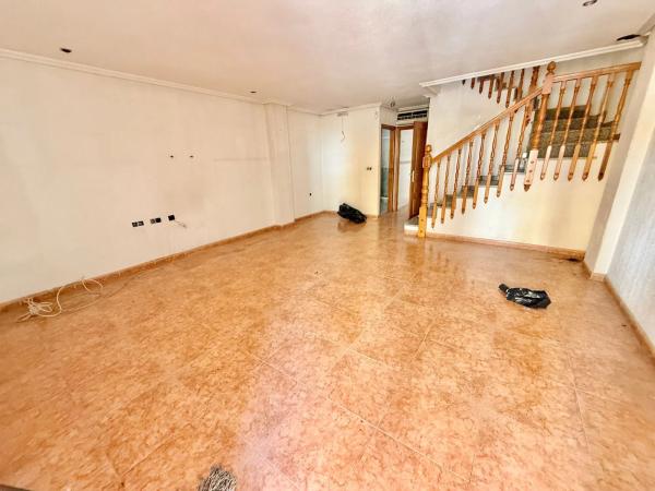 Dúplex en camino Gómez Mompean, 12