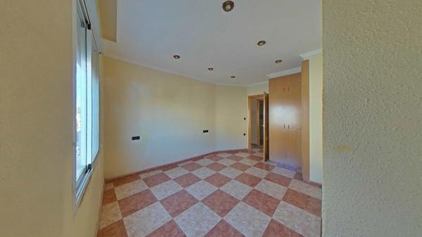 Piso en avenida de Sommieres