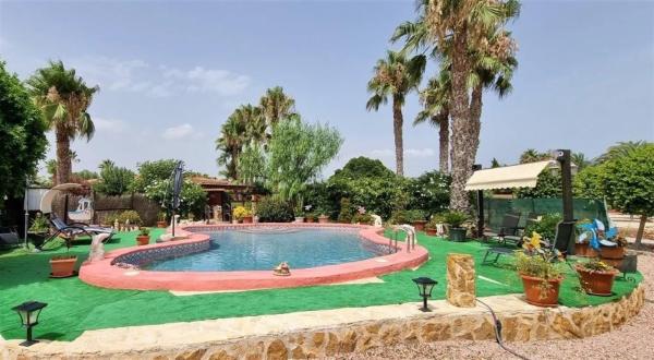 Casa independiente en camino Arroba de Hornos