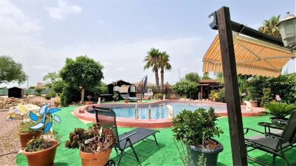 Casa independiente en camino Arroba de Hornos