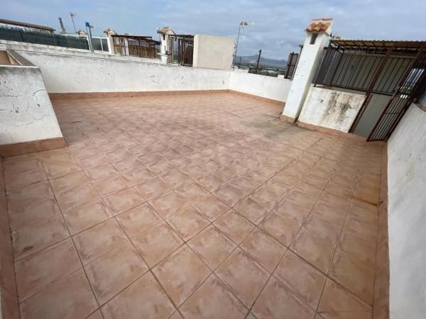 Chalet adosado en calle Alcalde Francisco Ramón Rocamora