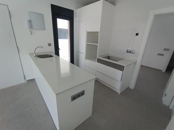 Chalet pareado en calle Manuel de Falla