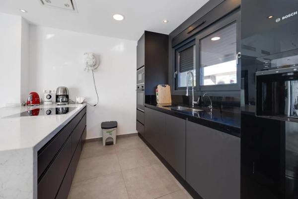 Casa independiente en calle Santa Pola, 37