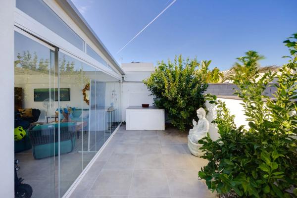 Casa independiente en calle Santa Pola, 37