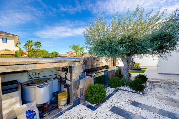 Casa independiente en calle Santa Pola, 37